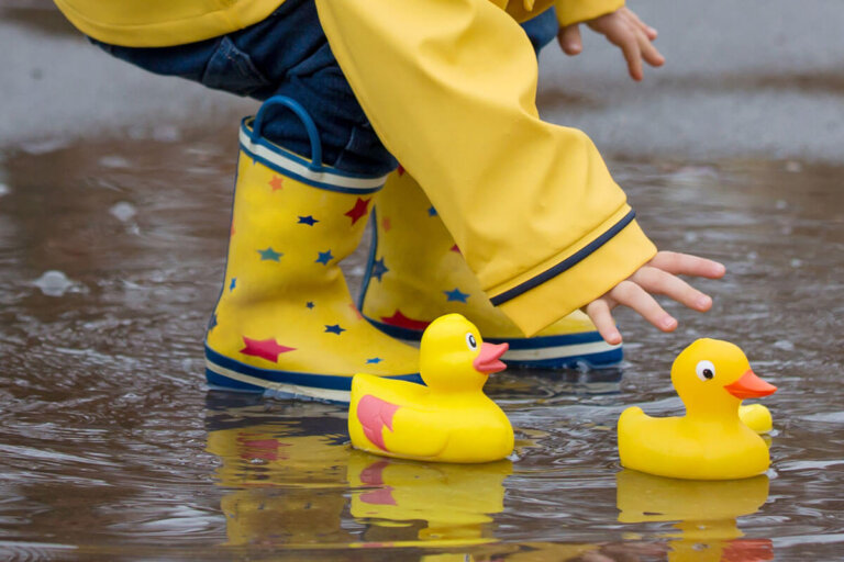 bota de agua para niños