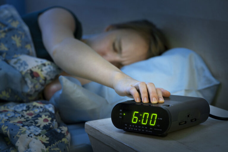 reloj despertador DAB